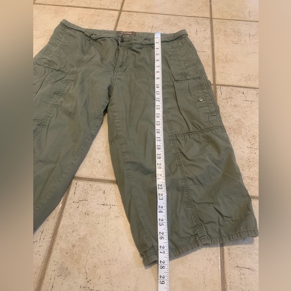 Denver Hayes Hanna High-Rise Crop/Capri Cargo Pants Size 12 - Olive Green - Picture 8 of 8